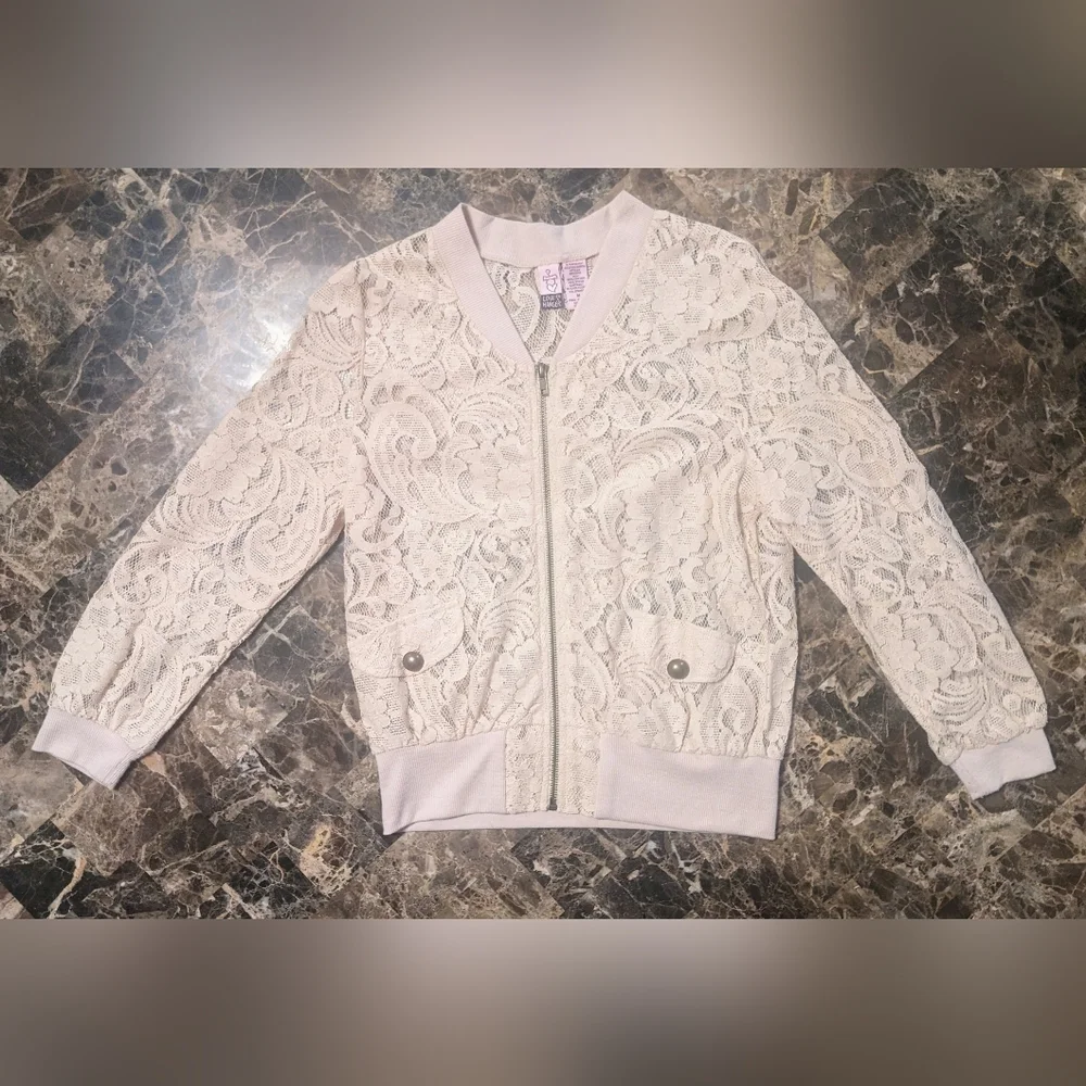 5/$25 Love on a Hanger Lace Jacket - Picture 3 of 5